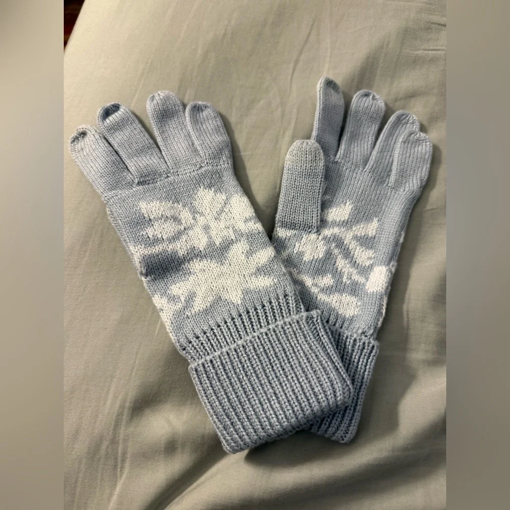 Vera Bradley Cozy Gloves in Woodland Lace
